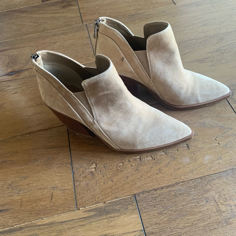 Vince Camuto Women's Gradina Stacked Heel Bootie Ankle Boot